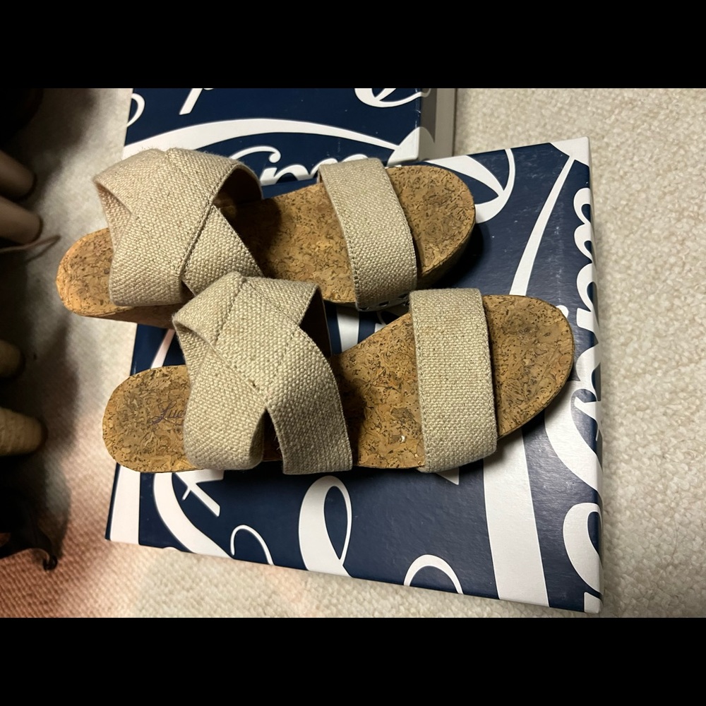 Lucky wedges